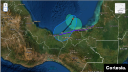 La tormenta tropical Karl se acerca a la costa de México. Captura de pantalla de NOAA/NHC
