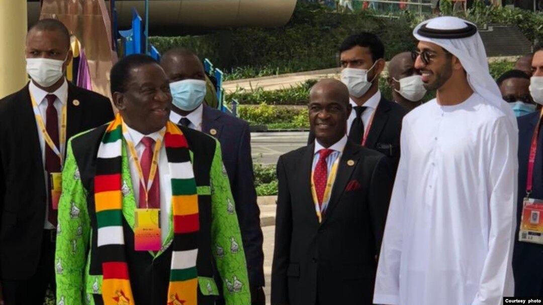 UMongameli Emmerson Mnangagwa ngesikhathi esembukisweni we2020 World Expo eDubai.