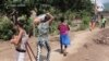 Vivir “arrimado”: a una semana del mortal deslave en Venezuela 