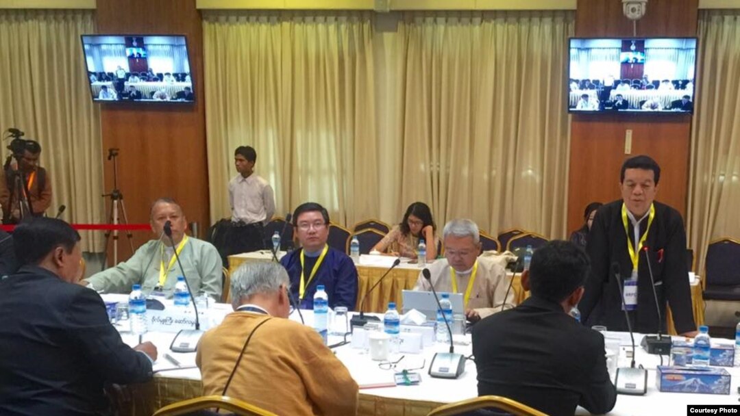 အစိုးရဘက်က ငြိမ်းချမ်းရေးကိုယ်စားလှယ်အဖွဲ့ခေါင်းဆောင် ဒေါက်တာတင်မျိုးဝင်း
