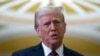 El presidente electo de EEUU, Donald Trump, habla con los reporteros en el Capitolio de Washington el 8 de enero de 2025.