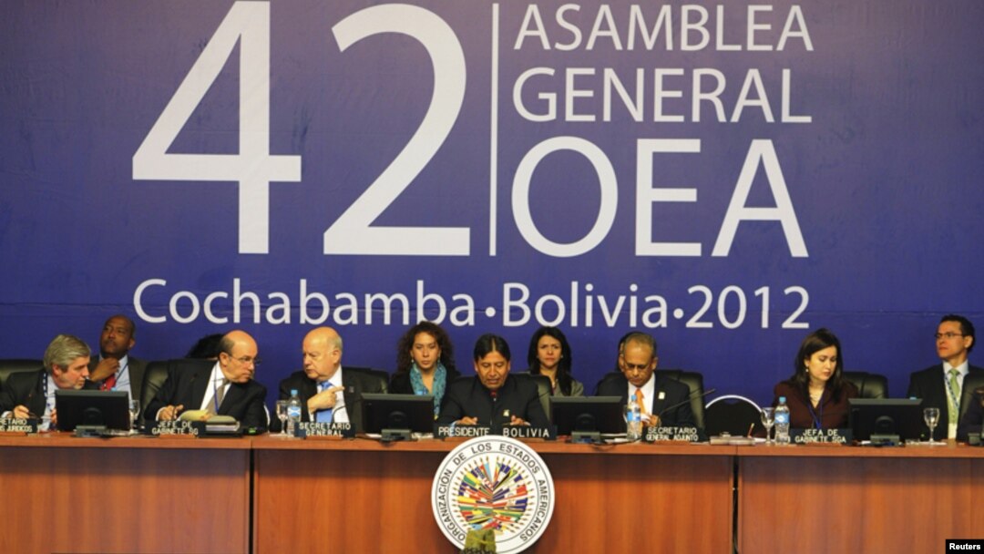 El 42 período de sesiones de Asamblea General de la OEA se efectúa en Bolivia.