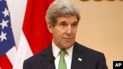 Ngoại trưởng Hoa Kỳ John Kerry nói chuyện tại một cuộc họp báo ở Jakarta, Indonesia, 17/2/14