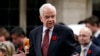 2016年10月31日加拿大移民部长麦家廉（John McCallum）在在加拿大安大略省渥太华国会山的下议院发表讲话。麦家廉后来成为驻华大使。