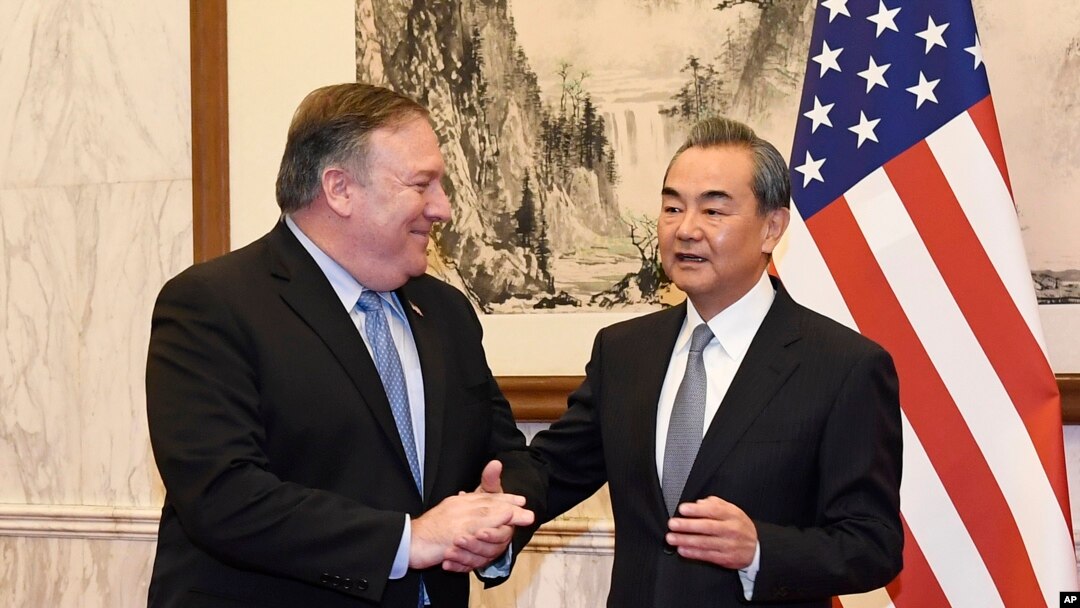 အမေရိကန် နိုင်ငံခြားရေး ဝန်ကြီး Mike Pompeo နဲ့ တရုတ် နိုင်ငံခြားရေး ဝန်ကြီး Wang Yi 