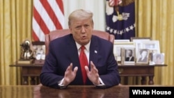 美国总统特朗普2021年1月13日晚向全国发表讲话（白宫照片）