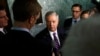 El senado republicano Lindsey Graham dijo que quería escuchar directamente del secretario de Defensa, Jim Mattis. 