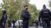 Polícia é esfaqueada e morta numa esquadra nos arredores de Paris