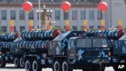 红旗-9导弹在中共国庆60周年阅兵式上亮相