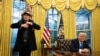 Президент США Дональд Трамп и Илон Маск с сыном во время встречи с журналистами в Белом доме, 11 февраля 2025 г.