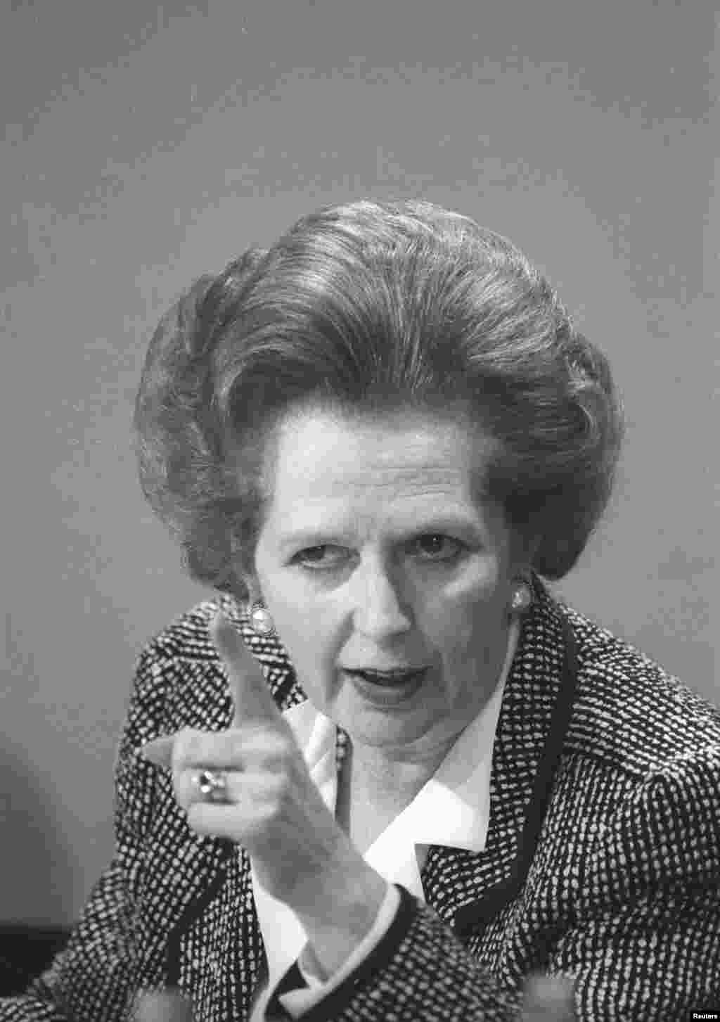 Thủ tướng Thatcher trả lời câu hỏi báo chí tại London, 8/6/1987.
