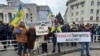Акция протеста против российской оккупации на центральной площади Херсона. 5 марта 2022.