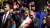 El presidente de Venezuela, Nicolás Maduro, saluda el día de su toma de posesión para un tercer mandato de seis años, en Caracas, Venezuela, el 10 de enero de 2025. 
