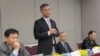 台湾陆委会与政治大学法学院共同举办中国居住证对台湾的冲击与影响座谈会（美国之音张永泰拍摄）