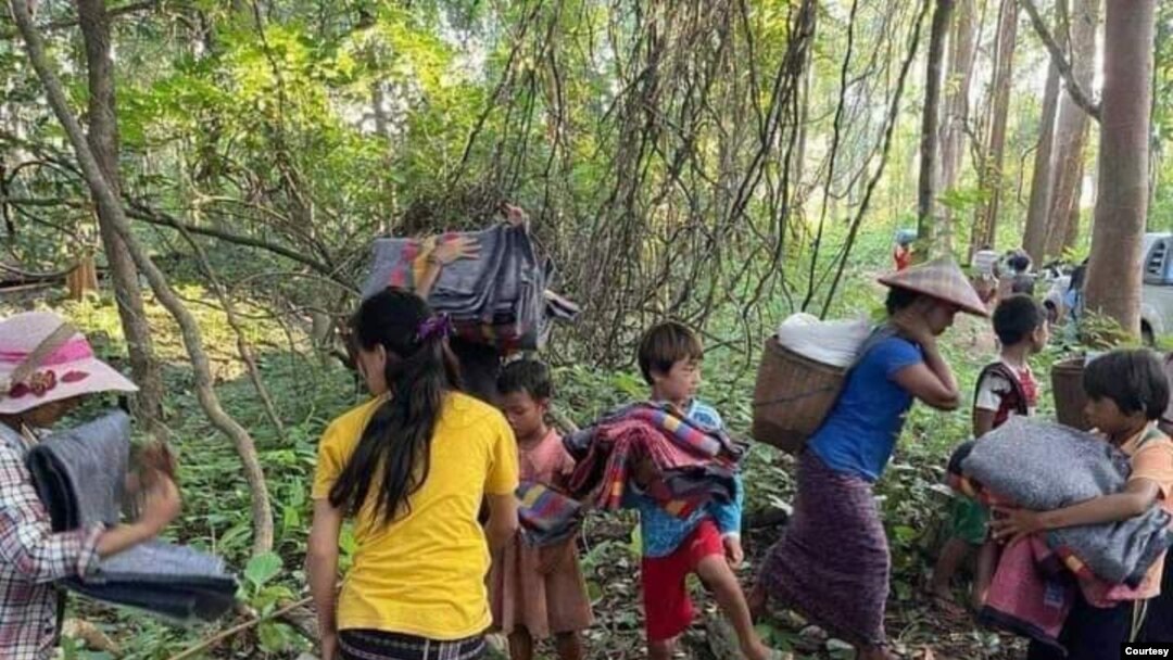 ကယားဒေသ စစ်ဘေးရှောင်ပြည်သူများ Kayah ကယား / ကရင်နီ