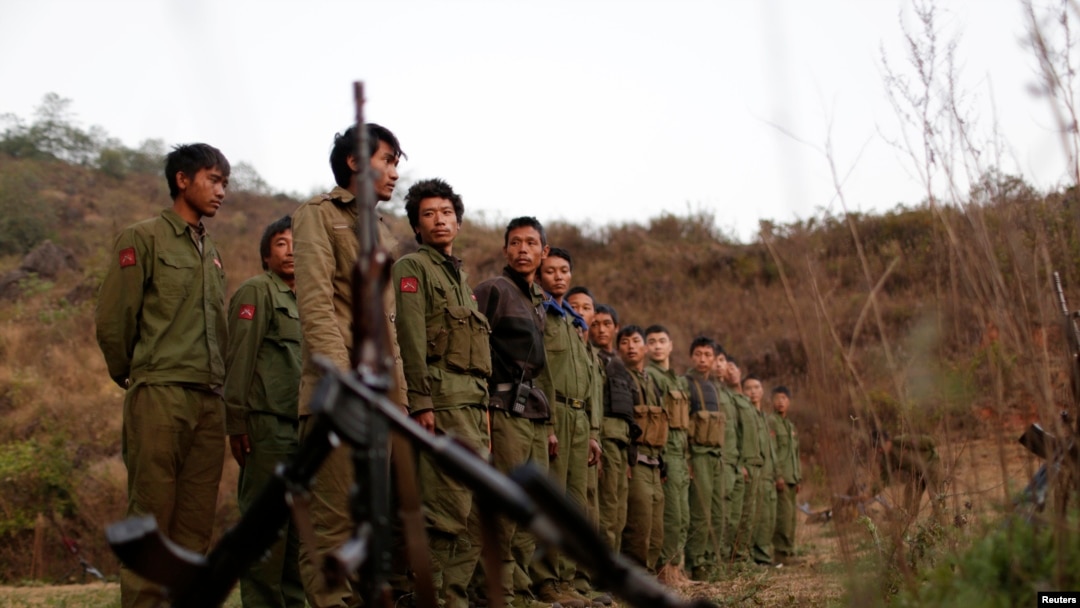 ကိုးကန့်တပ်ဖွဲ့ဝင်များ။