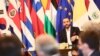 El presidente de El Salvador, Nayib Bukele, habla con diplomáticos extranjeros en San Salvador el 3 de mayo de 2021. Foto cortesía de la Casa Presidencial salvadoreña