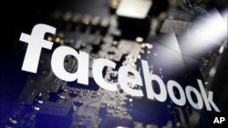 Maxine Waters, que preside la Comisión de Servicios Financieros de la Cámara de Representantes, pidió a Facebook que suspenda el proyecto 'Libra' mientras los políticos lo estudian.