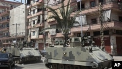 Quân đội Libăng tuần tra một khu vực tại thành phố cảng phía bắc Tripoli