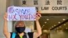 香港抗争者王婆婆被拘押中国14个月后再次上街 坚持讲真话抗争