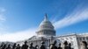 Tropas de la Guardia Nacional refuerzan la seguridad alrededor del Capitolio de Estados Unidos antes de la toma de posesión del presidente electo Joe Biden y la vicepresidenta electa Kamala Harris, el domingo 17 de enero de 2021.