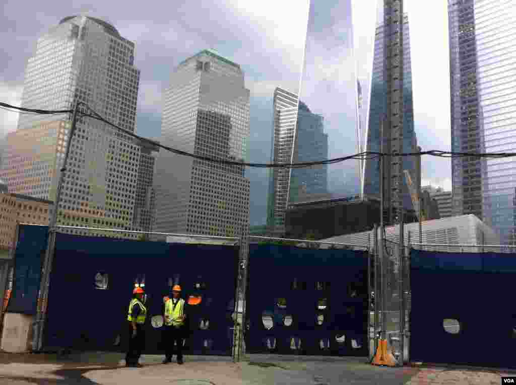 Trung tâm Thương mại Thế giới tại thành phố New York được xây lại . (Ảnh: VOA / Sandra Lemaire)