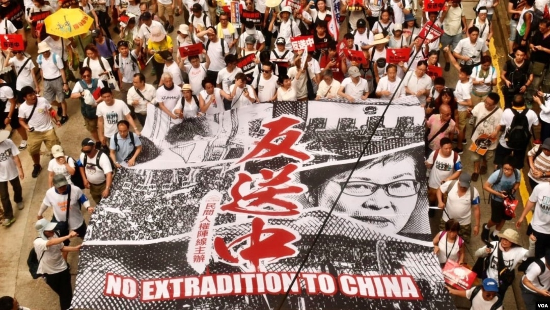 香港警方質疑2019年多次發起反送中遊行集會的民主派聯盟民間人權陣線(民陣)， 涉嫌違反《社團條例》，要求民陣提供成立至今的收入來源等6項資料。 (美國之音湯惠芸)