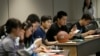 美国拟驱逐与中国军方有关联的中国研究生